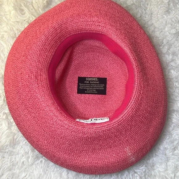 Eric Javits Strawberry Squishy hat - Picture 8 of 10